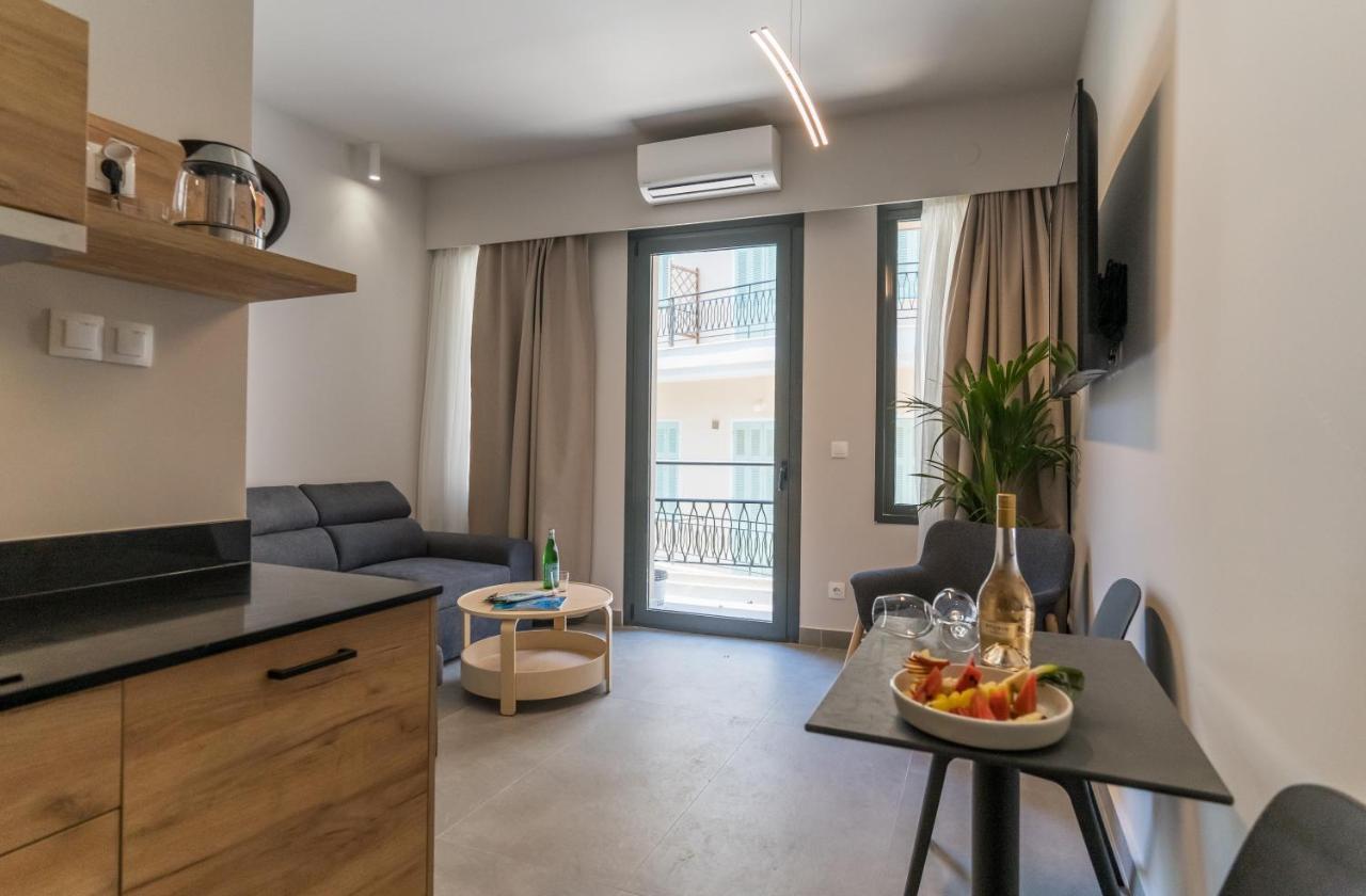 Jacuzzi Suite Piazza Dei Leoni Iraklio Eksteriør billede