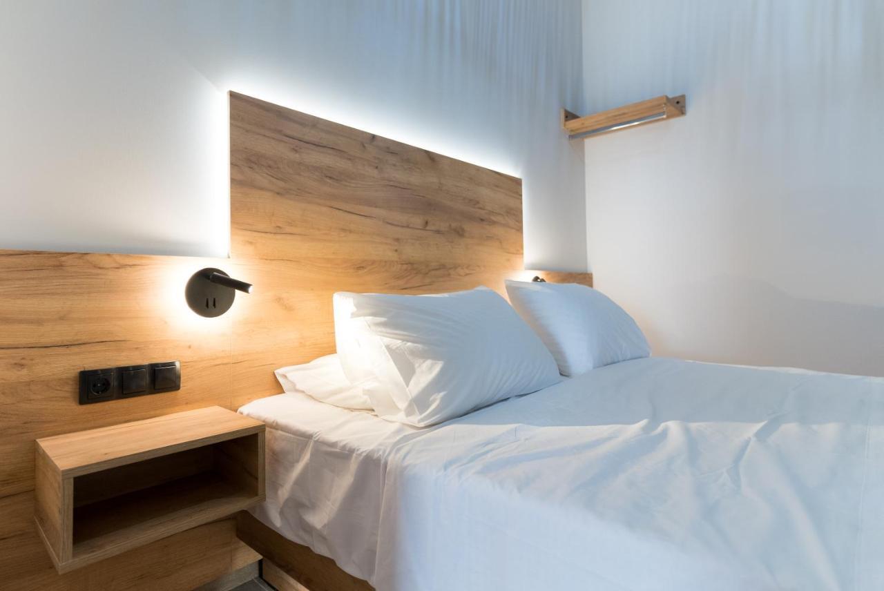 Jacuzzi Suite Piazza Dei Leoni Iraklio Eksteriør billede